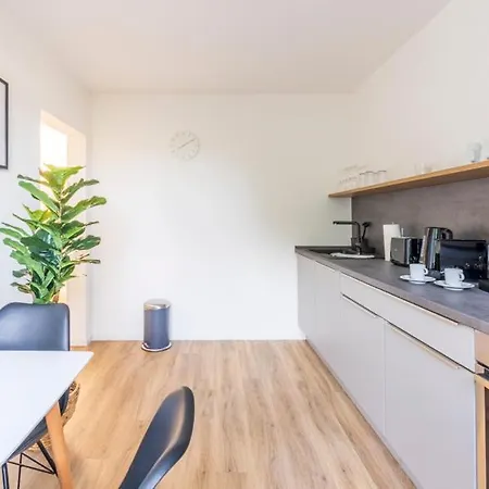 Apartamento Glueck Auf Kaiserstrasse Muelheim *