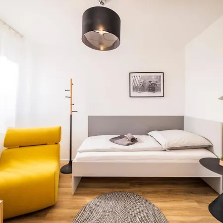Apartment Glueck Auf Kaiserstrasse Muelheim *
