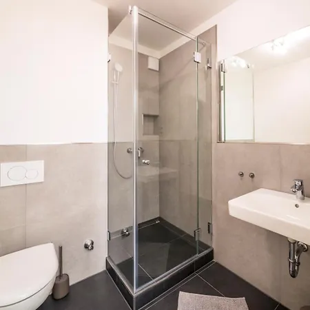 Glueck Auf Kaiserstrasse Muelheim *